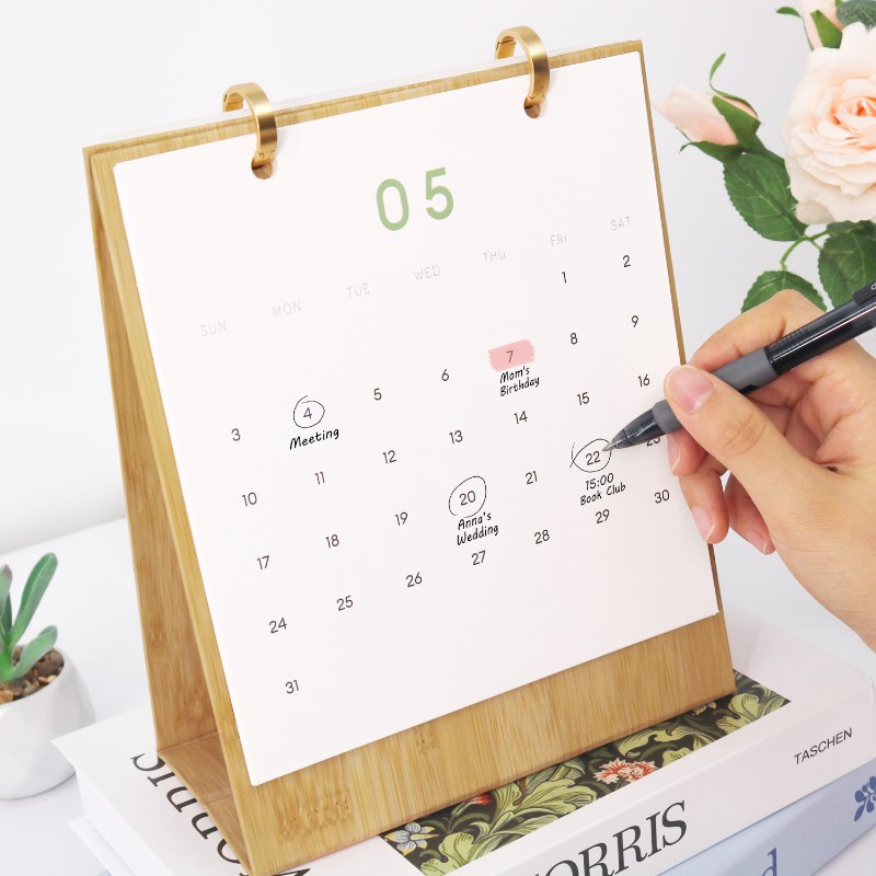 Blooming Days Desk Calendar